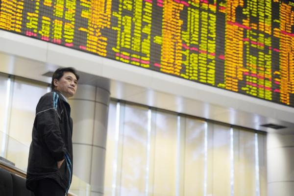 Borsa: Asia chiude in ordine sparso