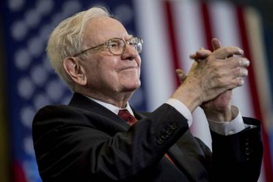 Mua lại 1 tỷ USD cổ phiếu Berkshire Hathaway, Warren Buffet muốn truyền tải thông điệp gì?