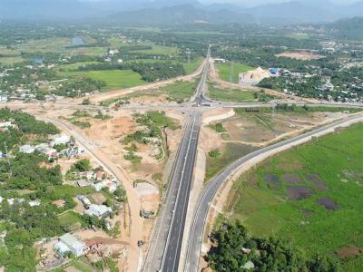 Cao tốc Bắc - Nam lo khó vốn