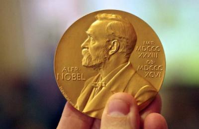 Ai là chủ nhân của giải Nobel Kinh tế năm 2018?