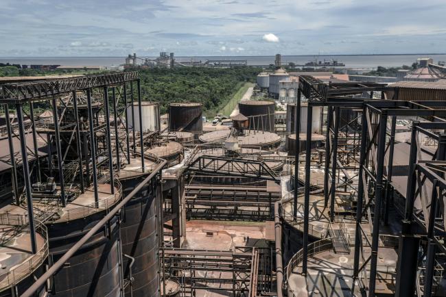 © Bloomberg. Norsk Hydro's Alumina do Norte do Brasil SA refinery stands in Barcarena, Brazil. Photographer: Paulo Fridman/Bloomberg