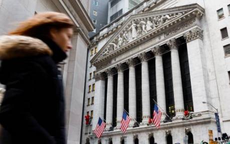 Wall Street sluit rumoerig jaar hoger af