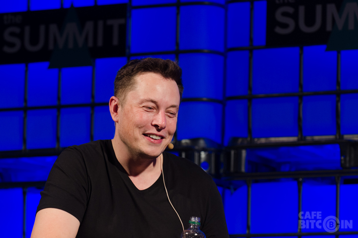 Tài khoản Twitter của Elon Musk bị cấm tạm thời sau khi khuyên mọi người mua Bitcoin!