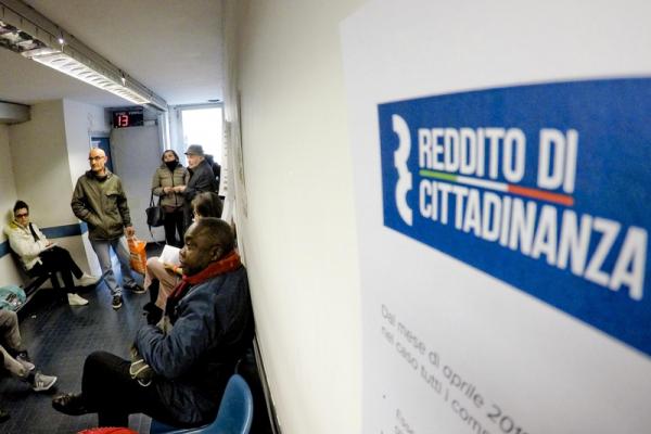 Reddito:674.000 domande accolte