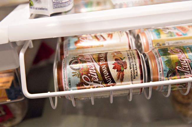© Bloomberg. Cans of Molson Coors Brewing Co. Leinenkugel's brand beer are arranged for a photograph in Princeton, Illinois, U.S., on Wednesday, Oct. 26, 2016. Molson Coors Brewing Co. is scheduled to release earnings figures on November 1. Photographer: Daniel Acker/Bloomberg