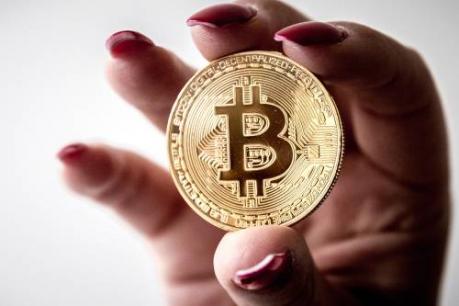 Bitcoin passeert grens van 8000 dollar