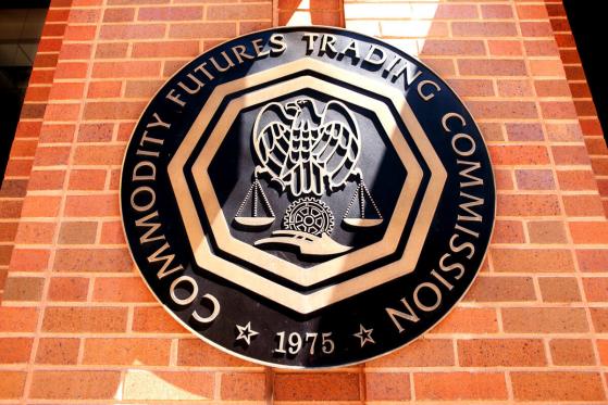  CFTC Commissioner: Developers Ultimately Responsible for Smart Contract Non-Compliance 