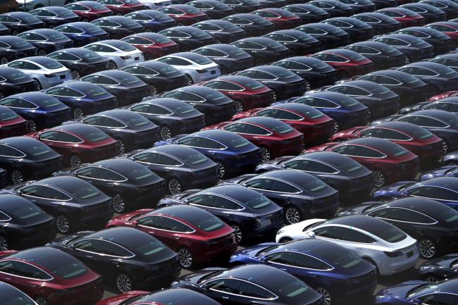 Tesla Raises Prices in China as Trade Tensions Weigh on Currency