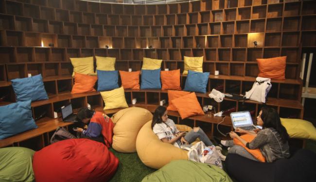 Warta Ekonomi Digital: Memahami Gelombang Perubahan di Industri E-commerce Indonesia