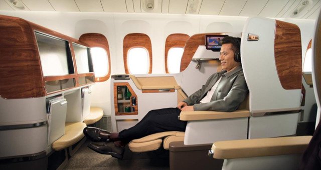Emirates poderá trocar família de jatos da Boeing por Airbus após acidentes