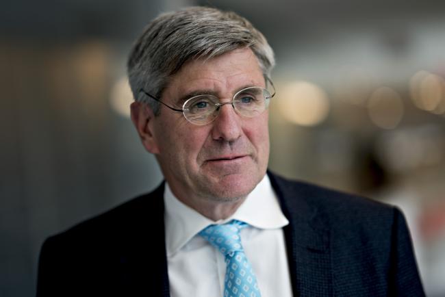 © Bloomberg. Stephen Moore, visiting fellow at the Heritage Foundation, stands for a photograph following a Bloomberg Television interview in Washington, D.C., U.S., on Friday, March 22, 2019.  