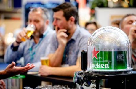 Toezichthouder VS bekijkt patentzaak Heineken