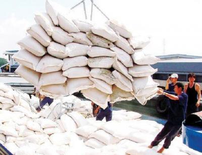 Thủ tướng yêu cầu tạm dừng ký hợp đồng xuất khẩu gạo mới
