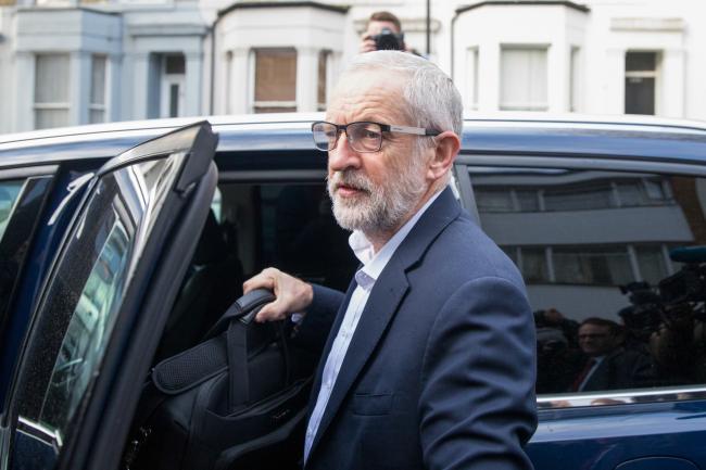 © Bloomberg. Jeremy Corbyn, leader of the U.K. opposition Labour party, departs from his home in London, U.K., on Wednesday, April 3, 2019. Shortly after midday Wednesday, Theresa May will have a good idea whether her arch-rival Corbyn can help save her Brexit deal. 