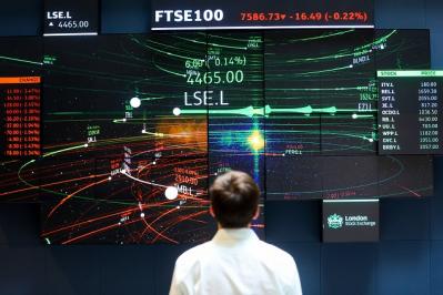 FTSE ETF sẽ mua bán cổ phiếu ra sao sau kết quả đảo danh mục?