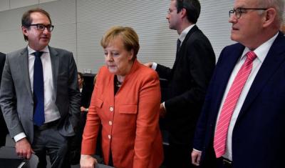 Bà Merkel rơi vào thế bế tắc chưa từng có trong lịch sử Đức
