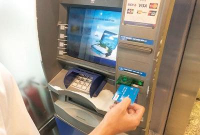 30% thẻ ATM đang lưu hành phải chuyển sang thẻ chip vào cuối năm 2019