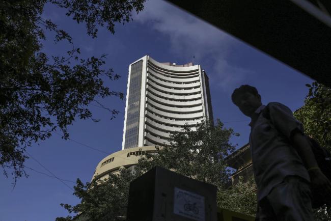 Sensex Index Swings as India Investors Mull Outlook for Stocks