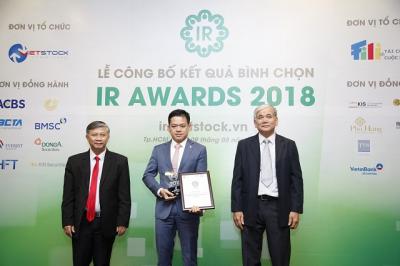 Sacombank vào Top 3 doanh nghiệp niêm yết có hoạt động IR được nhà đầu tư yêu thích nhất năm 2018