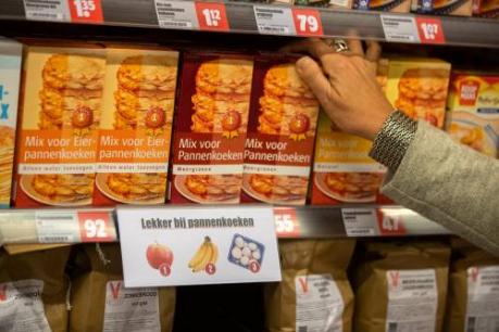 Consumenten opnieuw minder positief