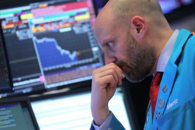 Dow Jones tương lai giảm mạnh, bán tháo sẽ còn tiếp diễn?