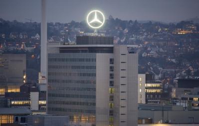 Đức xem lại quy định về cổ phần sau vụ tỷ phú đầu tư vào Daimler