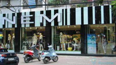 'Đế chế' thời trang NEM: Từng bị Vietinbank rao bán nợ xấu đến nghi án cắt mác