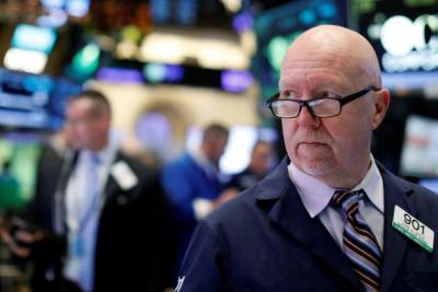 Hợp đồng tương lai Dow Jones giảm hơn 250 điểm