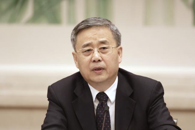 China’s $40 Trillion Man Has the Toughest Job in Global Finance