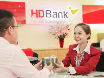 Cổ phiếu HDBank tăng trần sau thông tin mua hơn 49 triệu cp quỹ