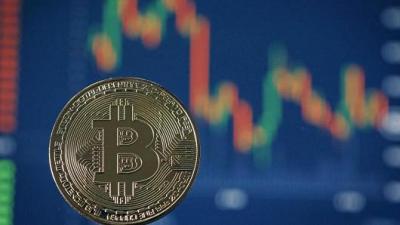 Phá ngưỡng 6,500 USD, Bitcoin lập kỷ lục mới