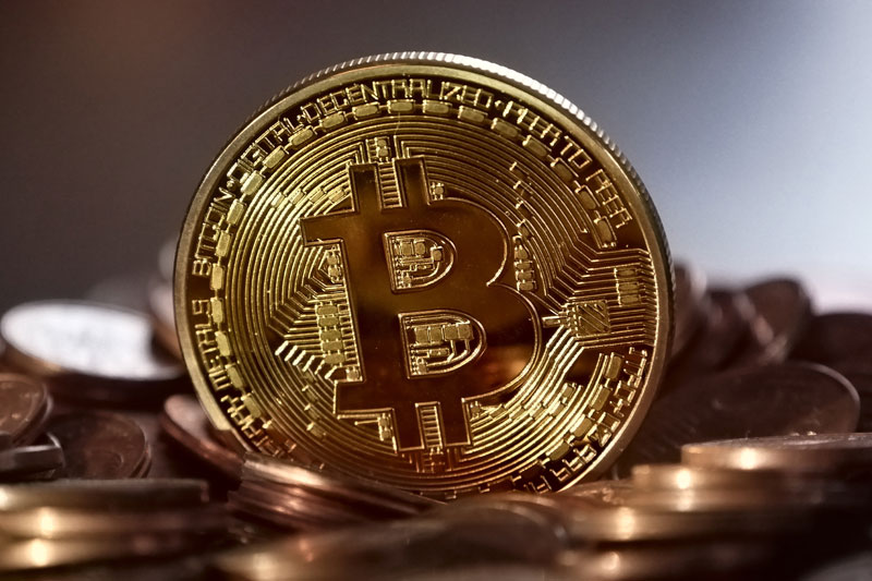 Bitcoin Dips Below 7,988.0 Level, Down 2%