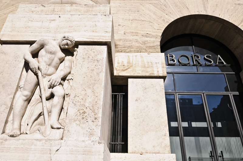 Italie: Les marchés actions finissent en baisse; l'indice Investing.com Italie 40 recule de 0,27%