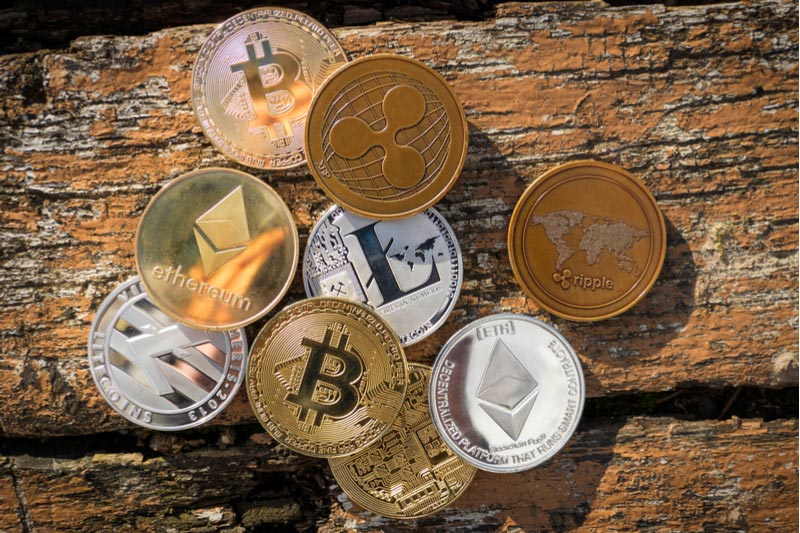 Crypto Bubbles: Why Traders Believe Altcoins Are Overpriced