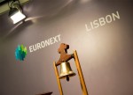 ACÇÕES PORTUGAL-Lisboa em alta com disparo EDP, contraria queda Europa