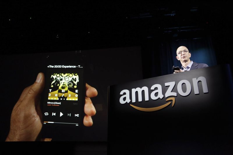 © Reuters. Amazon supera a Alphabet y se coloca como segunda compañía más valiosa en bolsa de EEUU