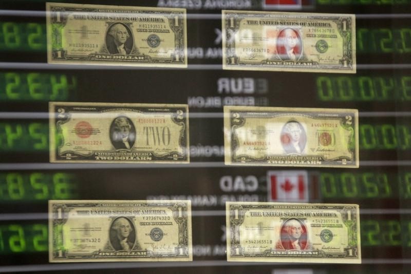 © Reuters.  FOREX-Dollar steady vs yen, traders wary over global trade tensions