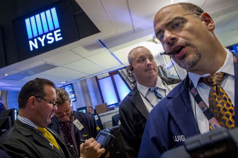 © Reuters.  Dow Jones fecha em alta de 1,74%