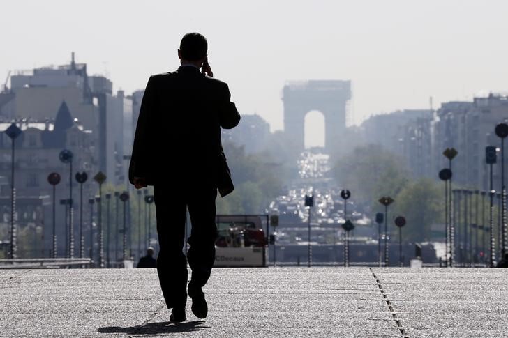 Francia Debate Retrasar La Edad De Jubilacion Hasta Los 64 Anos Por Efe