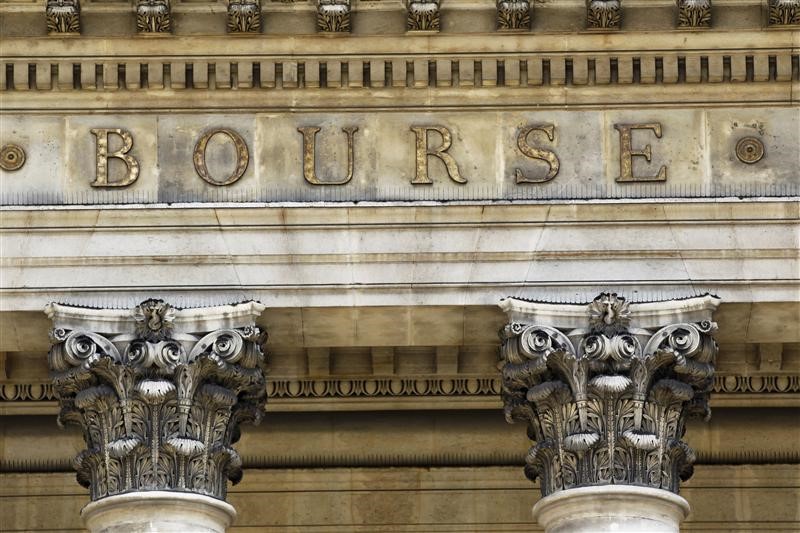 © Reuters. France stocks higher at close of trade; CAC 40 up 0.82%