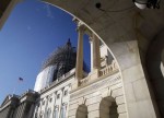 外汇欧盘:欧元、英镑劲升超0.4% 美国国会拖自家货币后腿