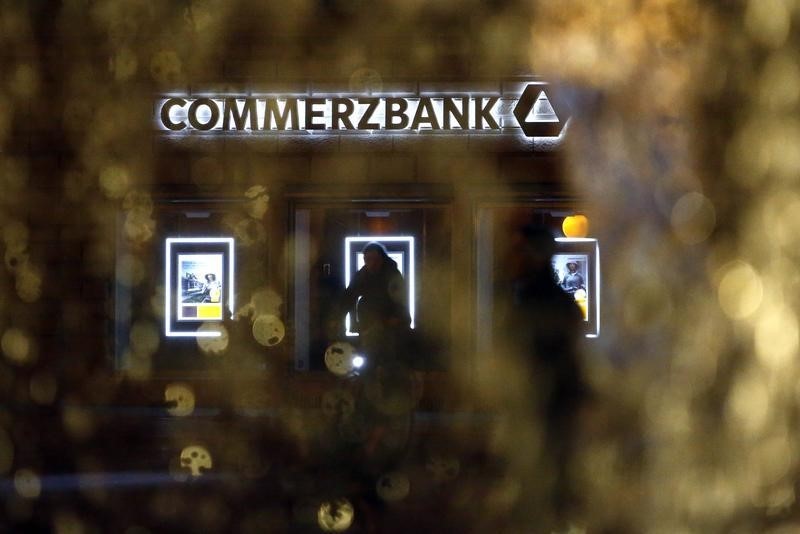 Commerzbank Liebaugelt Mit Ubernahme Einer Sparkasse Von Reuters