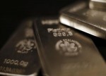 تراجع أسعار البلاتينيوم لأول مرة في أربعة جلسات مع استأنف مؤشر الدولار الأمريكي الارتداد من الأدنى له في ثلاثة أعوام