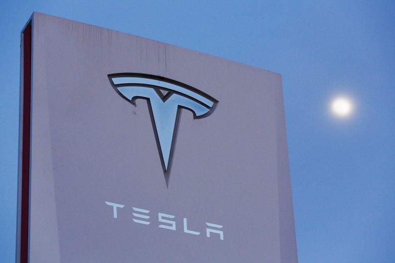 Tesla Aktie Auf Der Uberholspur Wedbush Belasst Aktie Auf Neutral Von Investing Com