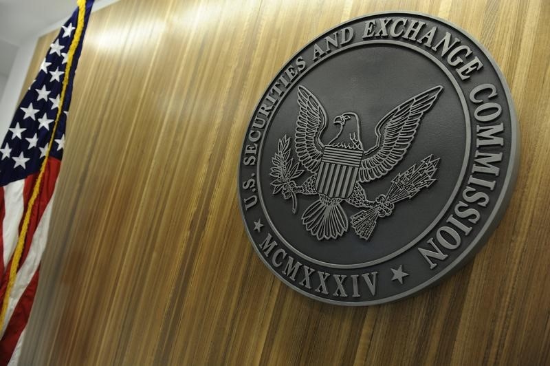 © Reuters. Volcker Rule Changes Move Forward After SEC Votes on Overhaul