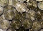 Dólar cai em relação ao euro e ao iene