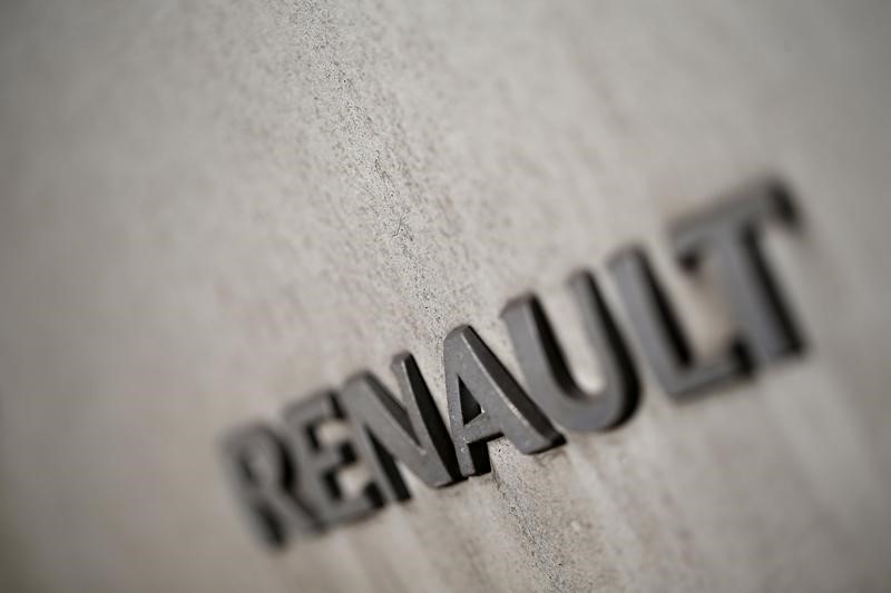 © Reuters. Renault hires former PSA research chief