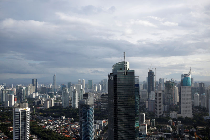 OJK Mulai Monitor Praktik Shadow Banking