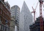 Umfrage - Britische Industrie mit bestem Auftragsmonat seit 1988