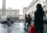 StockBeat: Italian Political Talks, German Tax Cut Drive Gains